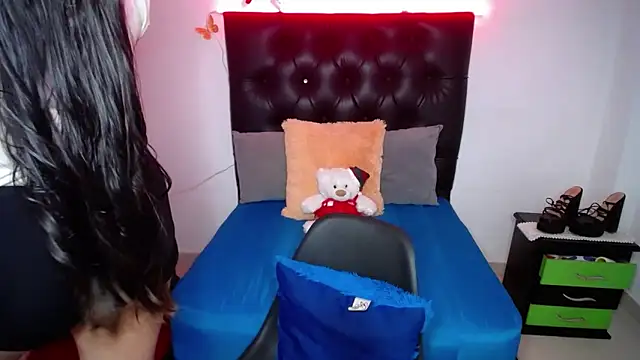 Snapshot of susan_smith18 chatting on 02-28-25, 03:59 susan smith18 online show from 02-28-25, 03:59