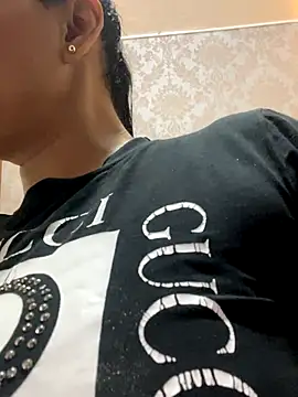 sofia xxx02 online show from 11-21-25, 12:04