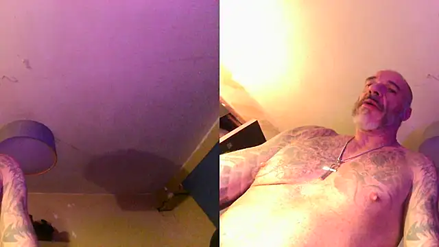 Snapshot of McPherson72 chatting on 12-26-24, 05:40 McPherson72 online show from 12-26-24, 05:40