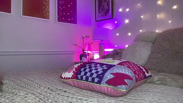 Fitnessbabe69 online show from 04-23-26, 06:47