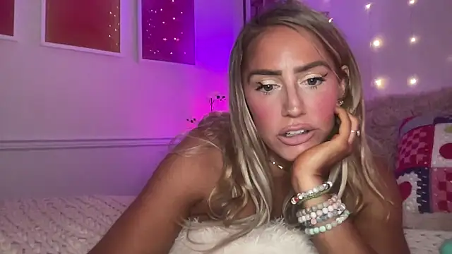 Fitnessbabe69 online show from 04-26-26, 07:50